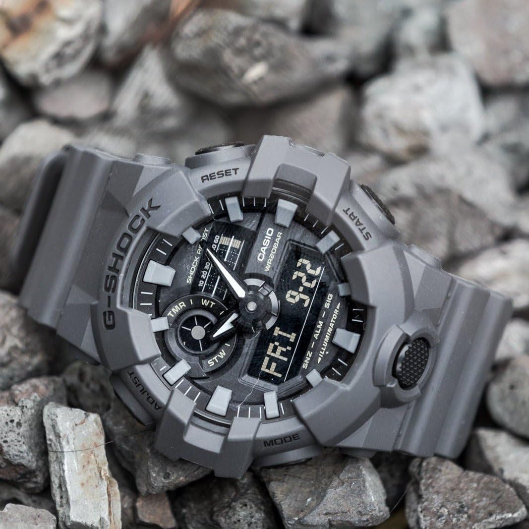 Casio Men's 700UC Series G-Shock Quartz 200M WR Shock Resistant Resin Strap and Case