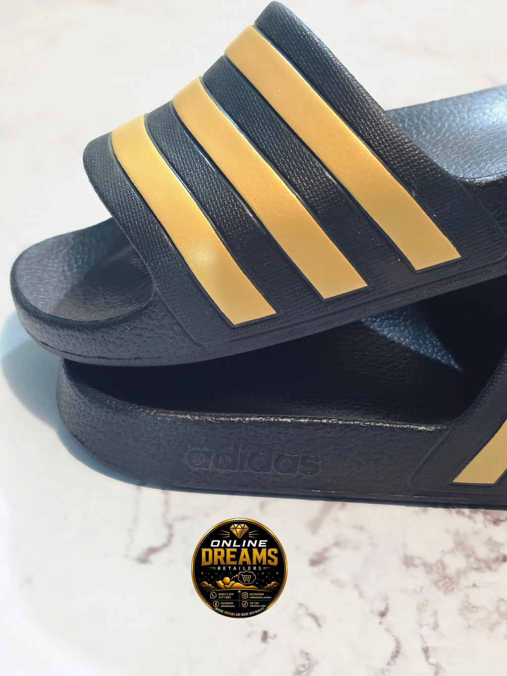 ADIDAS SLIDES
