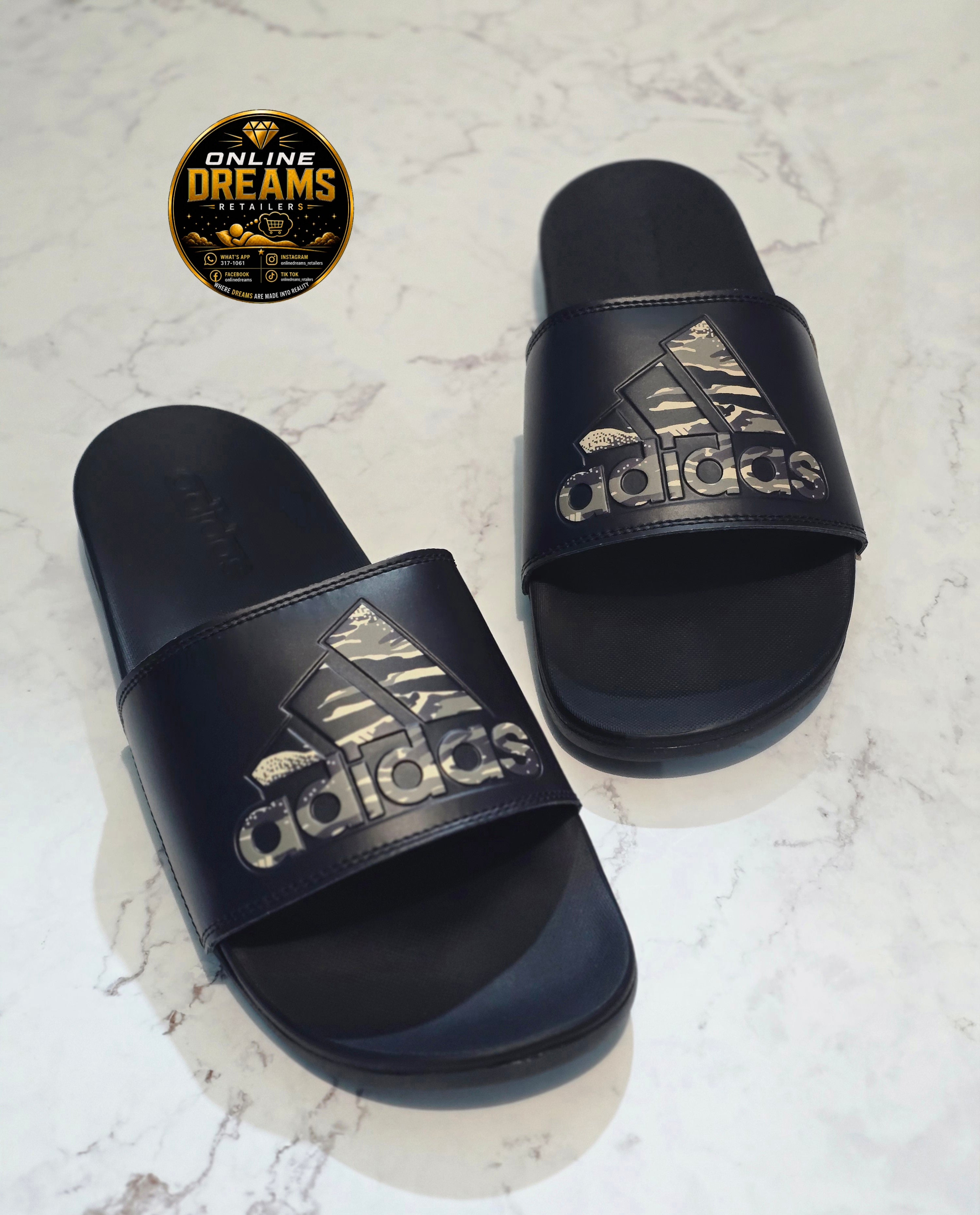 ADIDAS SLIDES