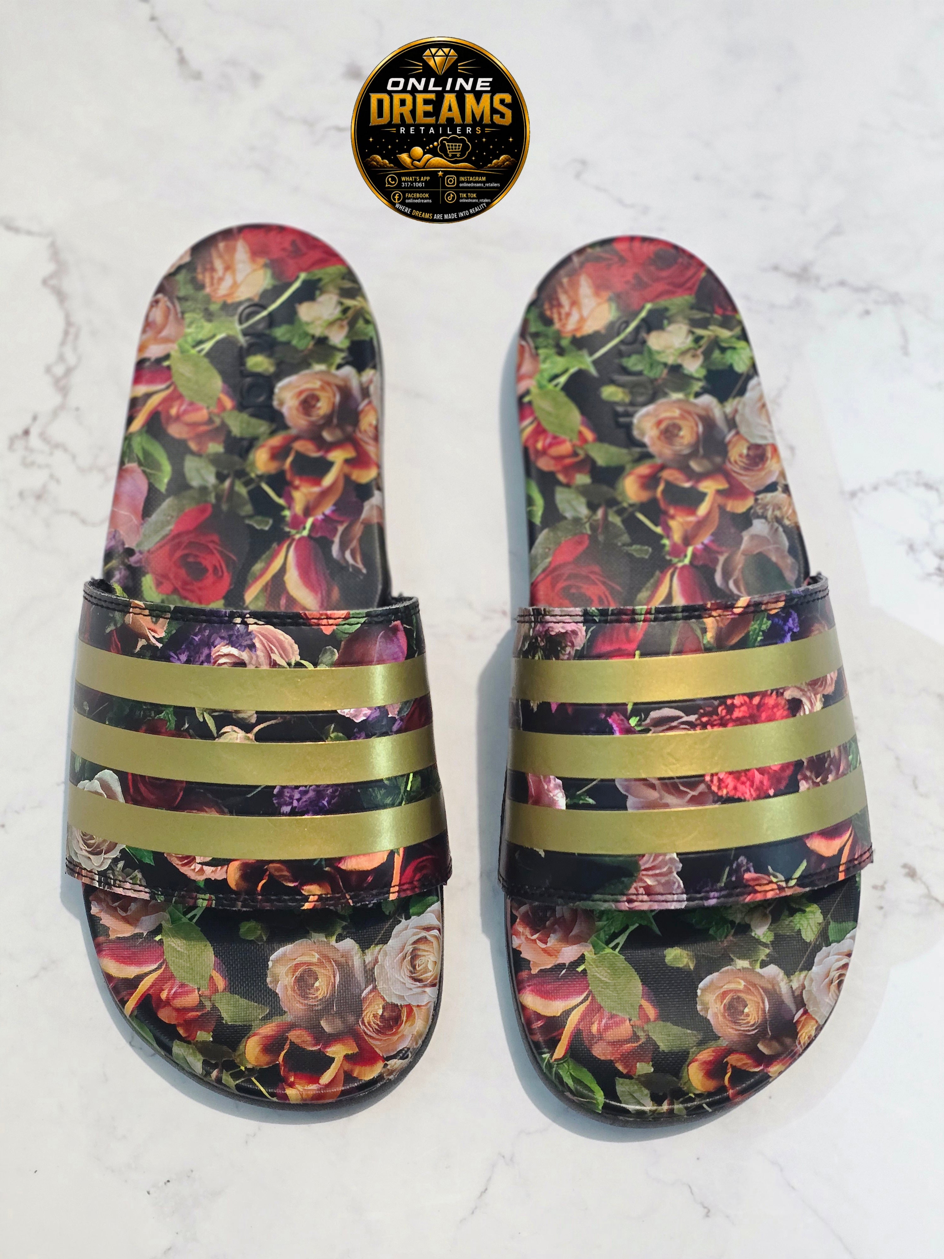 ADIDAS SLIDES