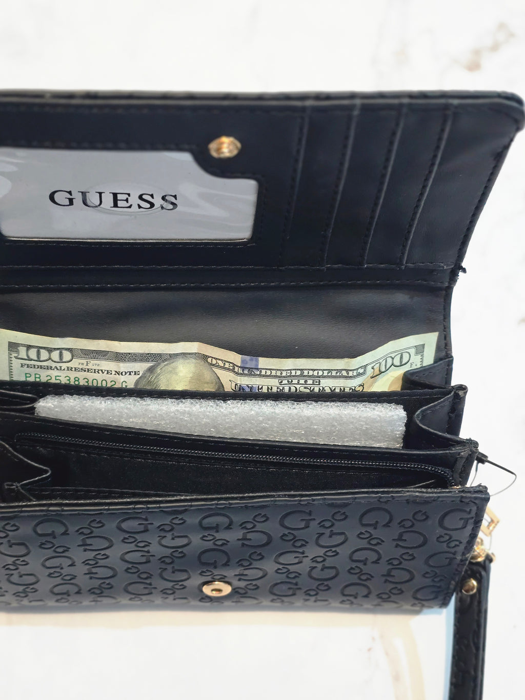 Guess Wallet