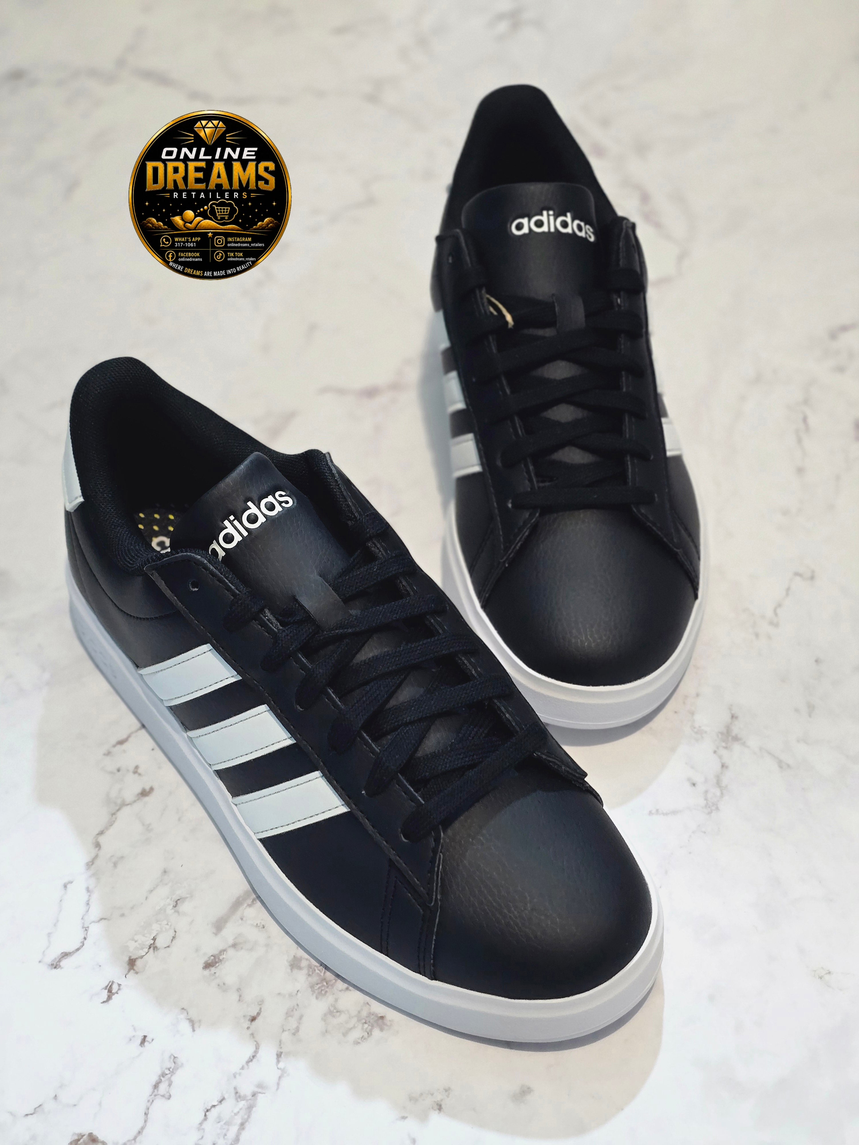 ADIDAS SNEAKERS